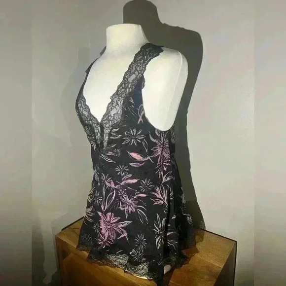 Intimately Free People Bell Flower V Tunic Tank - Picture 6 of 12